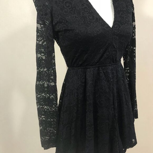 Black Lace Romper | size Small Approximately - Picture 4 of 14